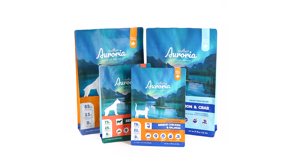 كيس طعام الحيوانات الأليفة