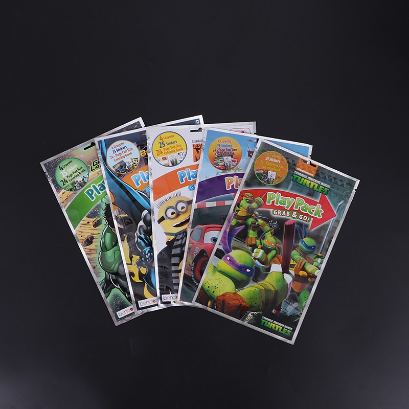 حقيبة ألعاب بسحاب